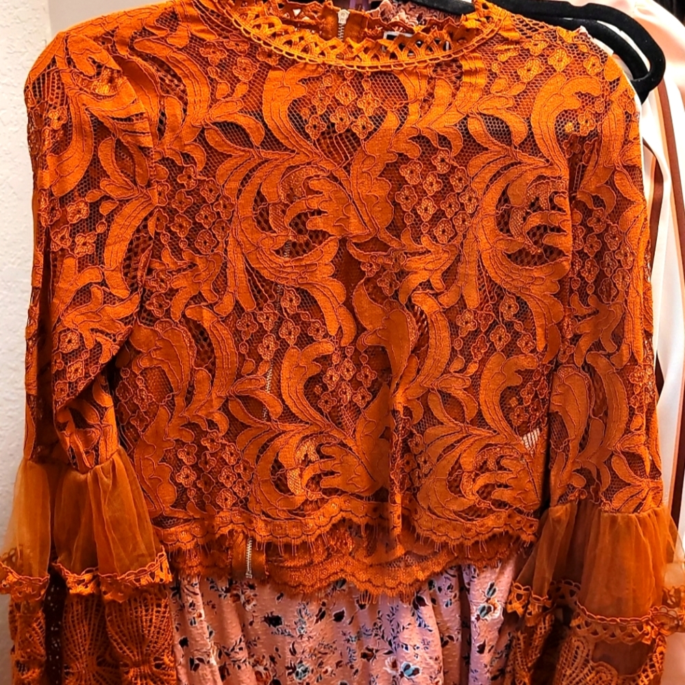 Lace bell sleeve blouse